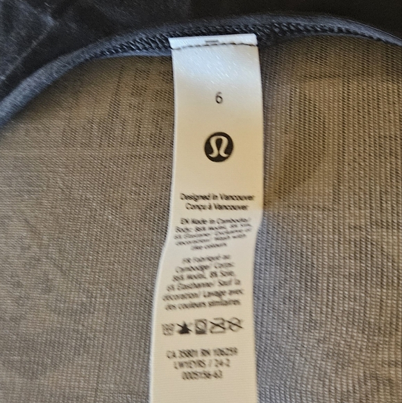Lululemon tank top - Picture 2 of 4